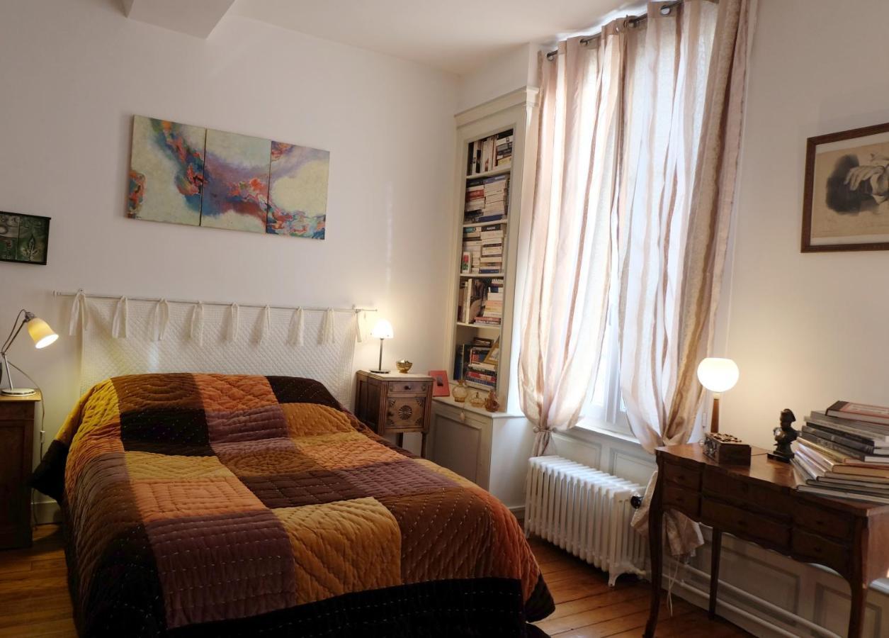 44 Rue Cap Bed and Breakfast Caen Eksteriør billede